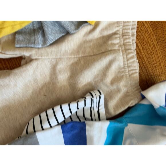 Sophie and Sam Carter's Loveable Friends Baby Essentials pants & tops 24month - Picture 3 of 5